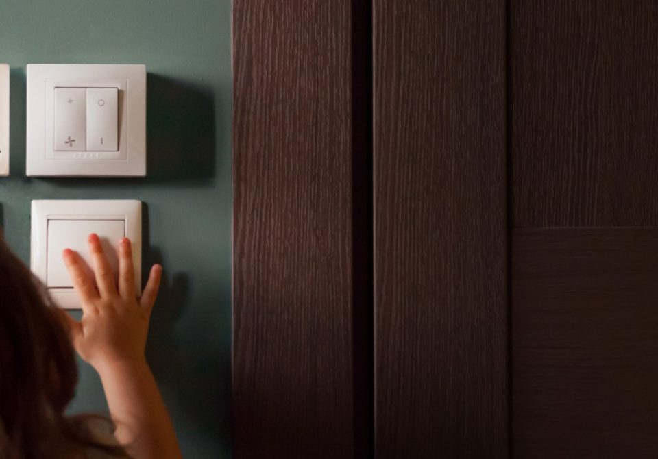 découvrez les solutions innovantes de mr elec, alliant technologie de pointe et créativité pour répondre à tous vos besoins en électricité. optimisez vos projets avec des produits fiables et durables.