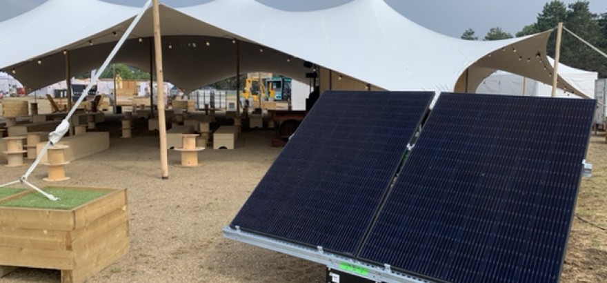 découvrez nos solutions solaires innovantes pour l'événementiel, alliant durabilité et performance. offrez à vos événements une énergie verte tout en réduisant votre empreinte carbone. idéal pour festivals, concerts, et autres manifestations!