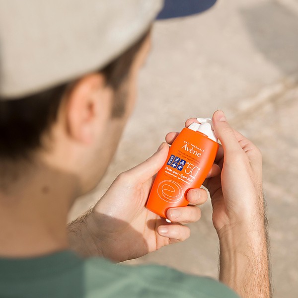 découvrez le sport solaire, une activité alliant performance sportive et respect de l'environnement. profitez des bienfaits du soleil tout en pratiquant votre sport préféré. rejoignez la révolution verte du fitness avec des conseils, des astuces et des événements dédiés au sport en plein air.