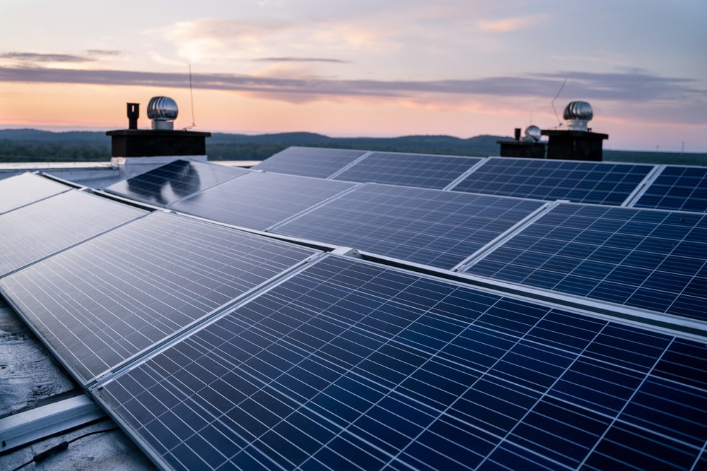 découvrez comment le stockage d'énergie solaire transforme l'utilisation des énergies renouvelables. optimisez votre consommation d'énergie en stockant l'énergie produite par vos panneaux solaires pour une utilisation quotidienne, même lorsque le soleil ne brille pas.