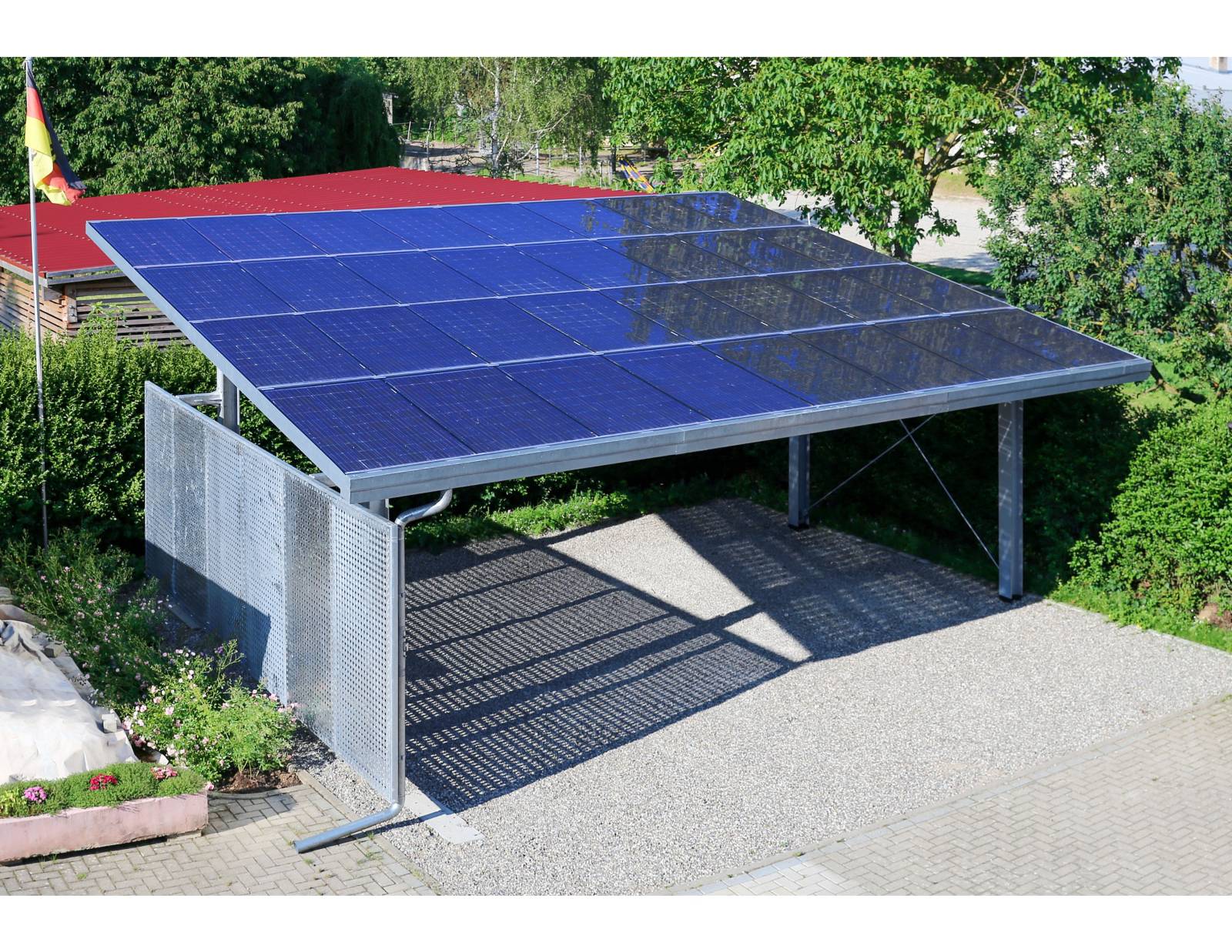 découvrez les avantages des ombrières photovoltaïques, une solution innovante qui allie protection et production d'énergie solaire. optimisez vos espaces extérieurs tout en réduisant votre empreinte carbone grâce à cette technologie durable et esthétique.