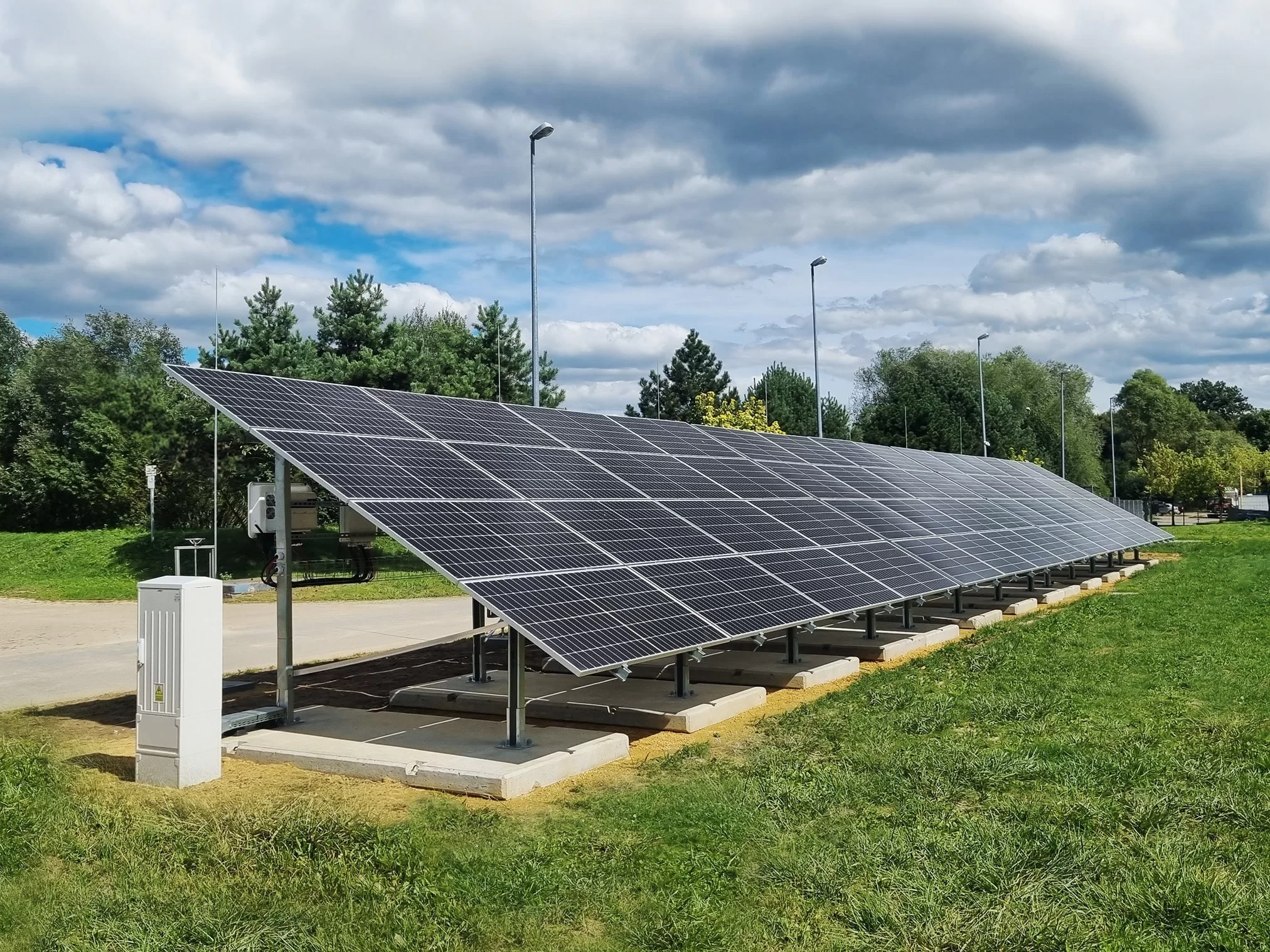 découvrez tout sur la structure des panneaux solaires : conception, matériaux et avantages. optimisez votre installation photovoltaïque et maximisez votre production d'énergie verte avec nos conseils experts.