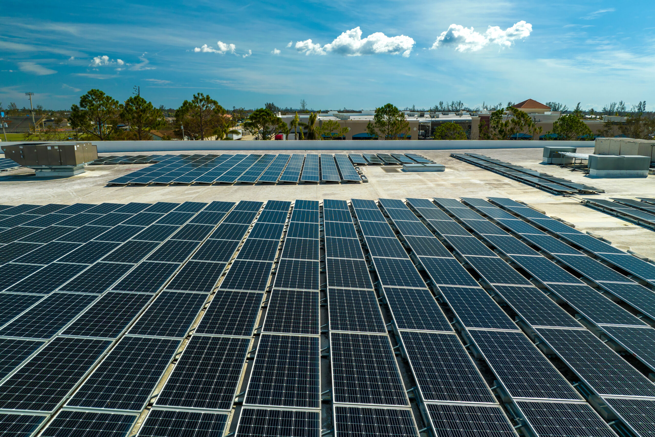 découvrez les subventions disponibles en 2023 pour la rénovation de votre toiture. profitez d'aides financières pour améliorer l'efficacité énergétique de votre maison tout en embellissant votre espace de vie. informez-vous sur les conditions d'éligibilité et les démarches à suivre pour bénéficier de ces aides.