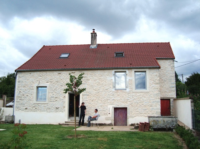 découvrez nos solutions de toiture pour un espace de 100m2, alliant qualité, durabilité et esthétique. transformez votre maison avec des matériaux de premier choix, une installation professionnelle et des conseils personnalisés adaptés à vos besoins. obtenez un devis gratuit dès maintenant!