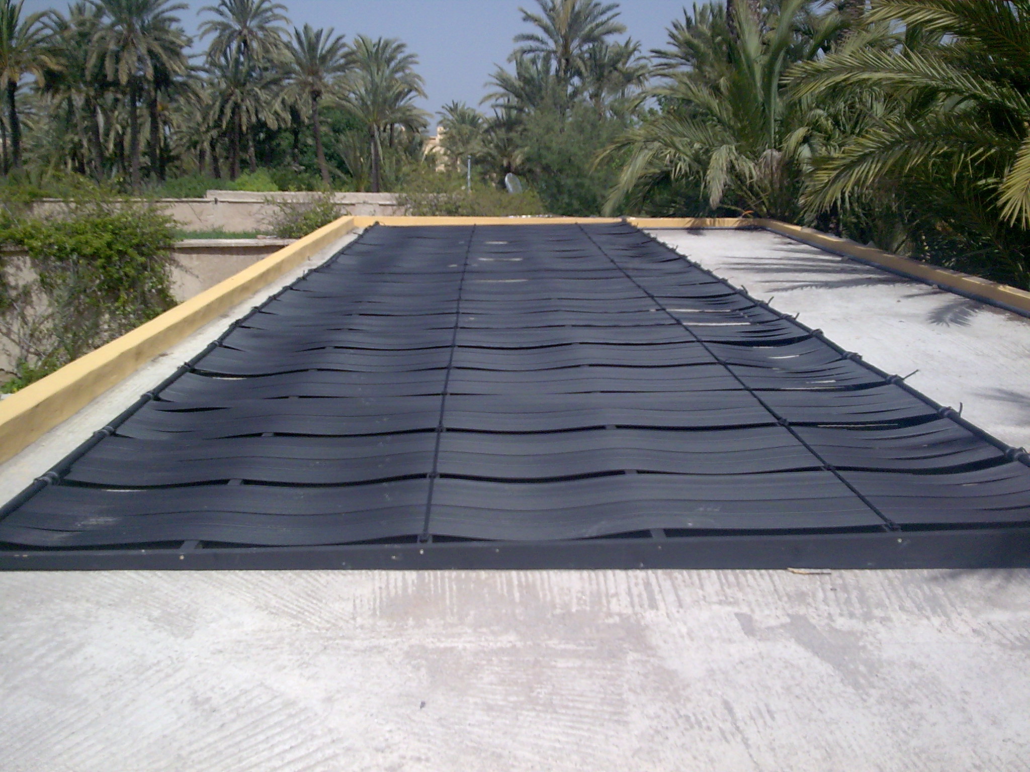 découvrez notre sélection de tapis solaires pour piscine, idéaux pour chauffer votre eau naturellement tout en réduisant votre consommation d'énergie. profitez d'une baignade agréable tout l'été avec nos solutions écologiques et efficaces.