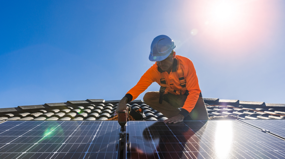 découvrez tout ce qu'il faut savoir sur la taxe liée aux panneaux solaires en france : avantages fiscaux, exonérations possibles et réglementation en vigueur pour optimiser votre investissement écologique.
