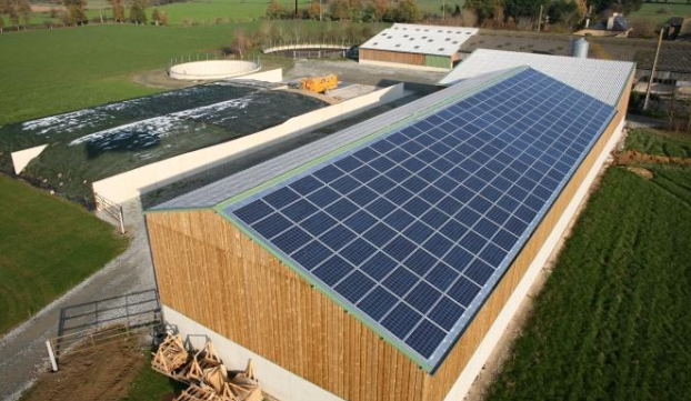 découvrez tout ce que vous devez savoir sur la taxe liée aux panneaux solaires en france. informez-vous sur les réglementations, les exonérations possibles et l'impact fiscal de votre installation solaire.