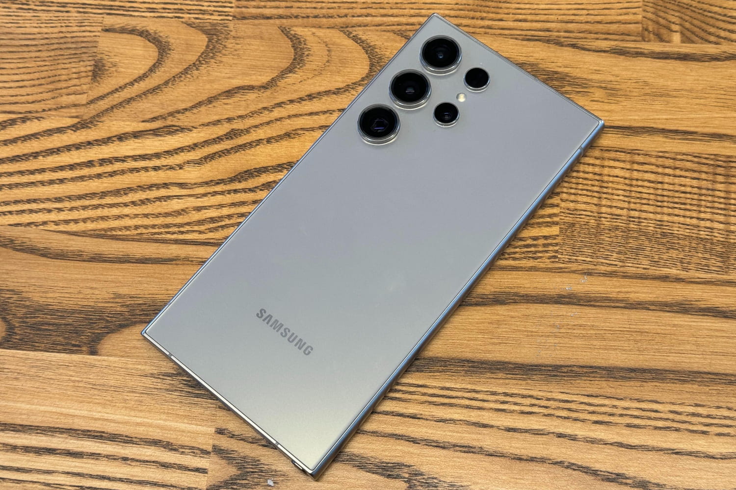découvrez notre vaste sélection de téléphones, des modèles dernier cri aux options plus abordables. comparez les caractéristiques, les prix et trouvez le smartphone qui correspond parfaitement à vos besoins. profitez de nos offres exclusives et restez connecté avec le meilleur de la technologie mobile.