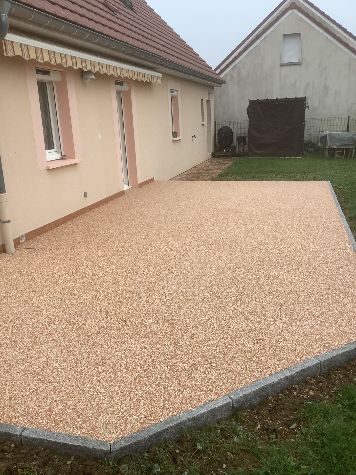 découvrez notre sélection d'avis sur les terrasses : aménagement, ambiance et services. trouvez l'endroit parfait pour profiter de votre été en plein air !