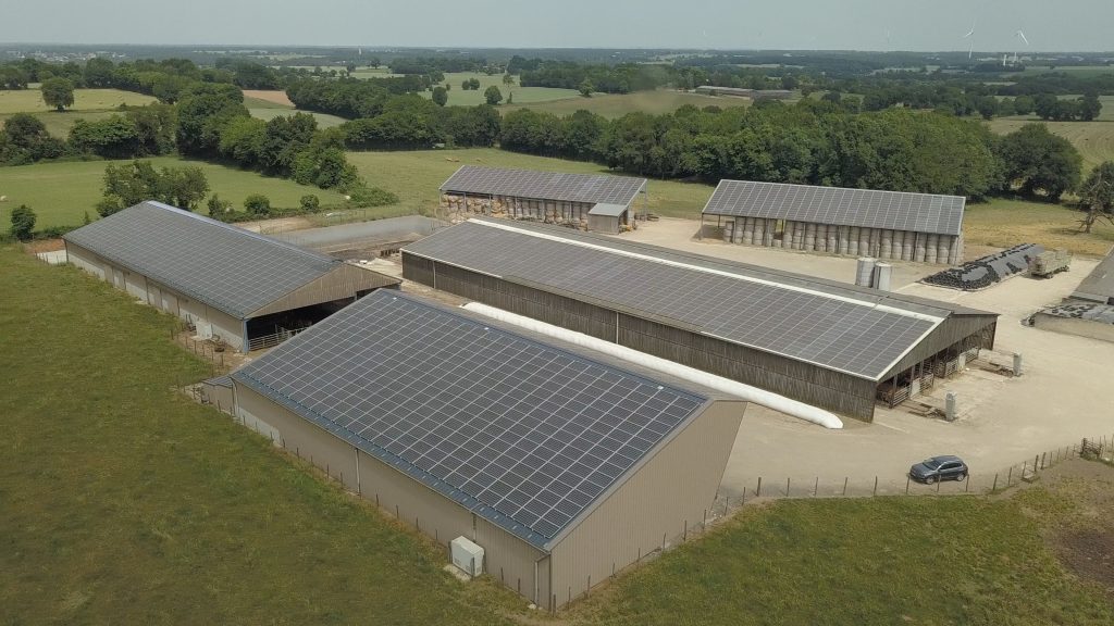 explorez le concept de la terre solaire, un modèle innovant alliant agriculture et énergétique durable. découvrez comment cette approche harmonise la production alimentaire avec l'énergie renouvelable pour un avenir plus vert.