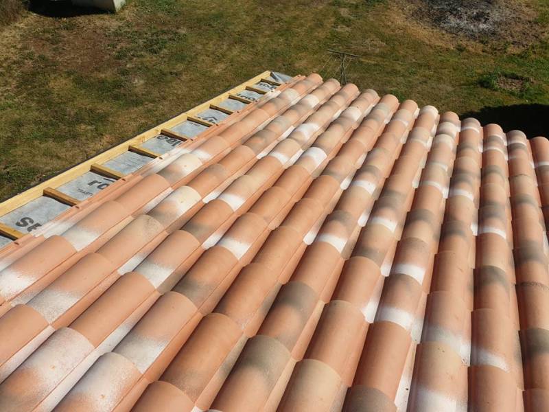 découvrez nos solutions de toiture pour un espace de 100m2. des matériaux de qualité, une installation professionnelle et des conseils personnalisés pour garantir l'étanchéité et l'esthétique de votre toit. contactez-nous pour un devis dès aujourd'hui !
