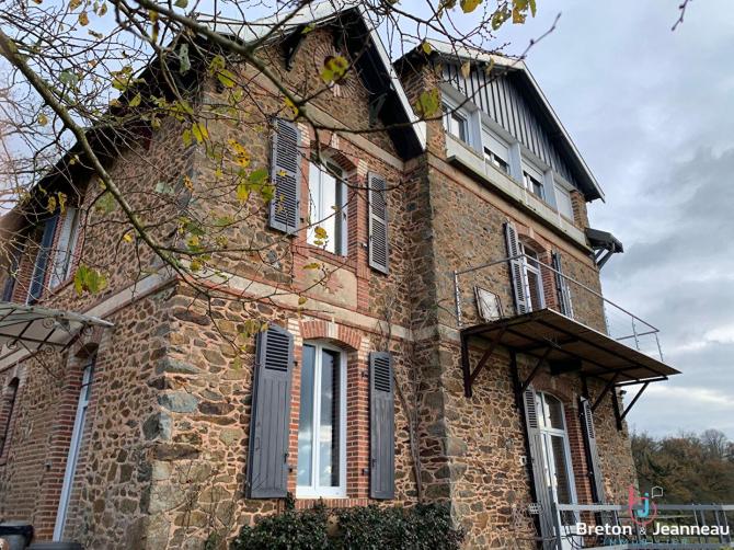 découvrez notre offre exceptionnelle de toitures à vendre, alliant qualité et design. réinventez votre espace avec nos options personnalisées qui s'adaptent à tous vos besoins. contactez-nous dès maintenant pour réaliser votre projet de construction ou de rénovation.