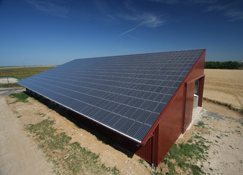 découvrez les avantages des toitures photovoltaïques : une solution durable pour produire votre propre électricité, réduire vos factures énergétiques et contribuer à la transition énergétique. optez pour une installation de panneaux solaires et profitez d'une énergie verte et économique !