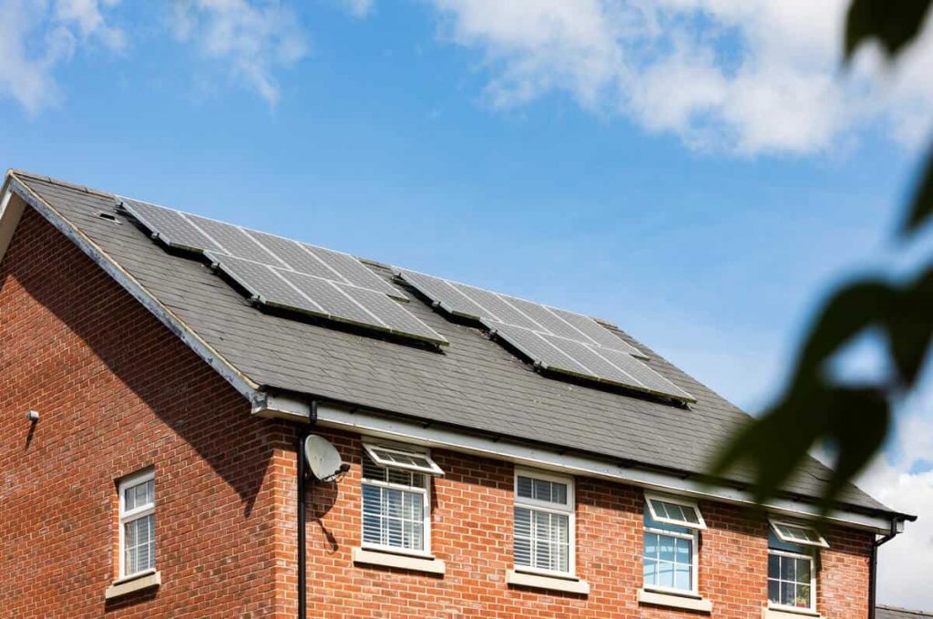découvrez notre sélection des 10 meilleurs fabricants photovoltaïques de 2025. analyse des leaders du marché, innovations technologiques et performances d'énergie solaire pour vous aider à faire le meilleur choix pour vos projets d'énergie renouvelable.