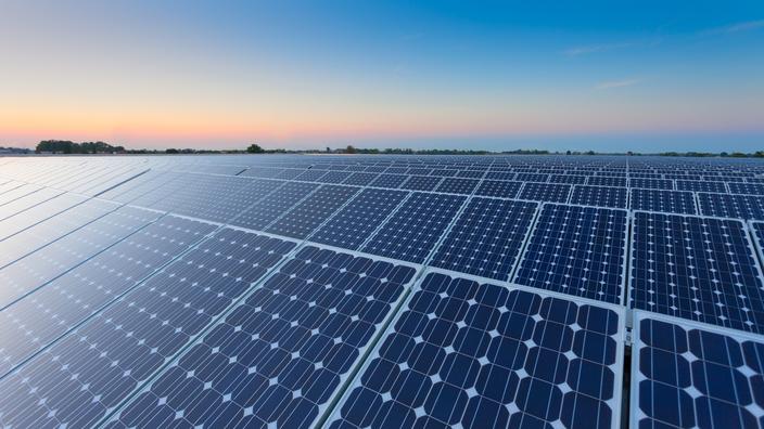 découvrez les avantages de l'énergie solaire : une source d'énergie renouvelable, économique et bénéfique pour l'environnement. apprenez comment réduire votre empreinte carbone tout en profitant d'une énergie propre et durable à domicile.