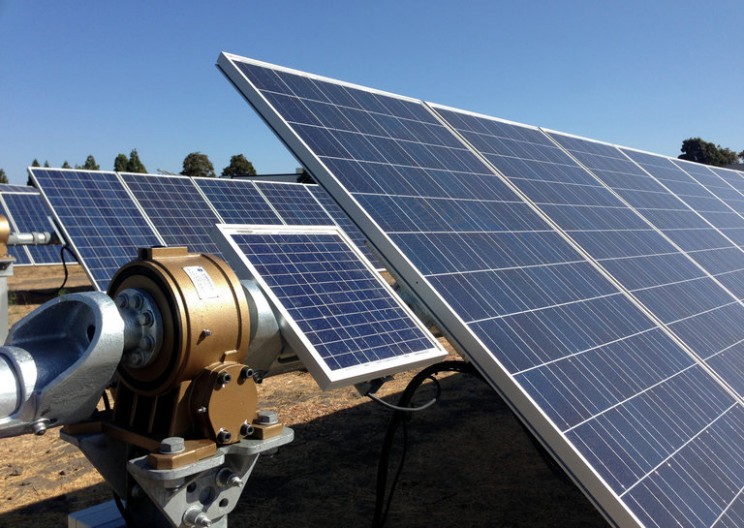 découvrez les trackers pv, des solutions innovantes pour optimiser la production d'énergie solaire. augmentez le rendement de vos panneaux photovoltaïques grâce à un suivi intelligent et adapté aux besoins de votre installation. apprenez-en davantage sur les avantages et le fonctionnement de ces technologies écologiques.