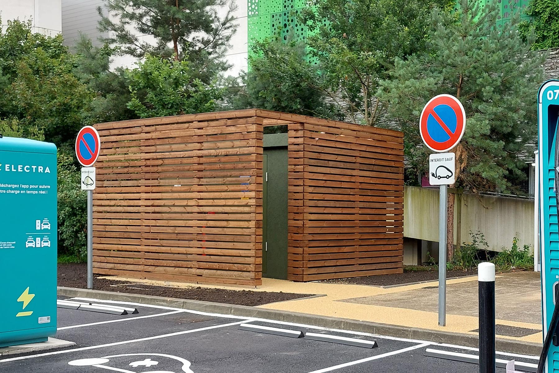 découvrez comment la transformation d'enedis révolutionne le secteur de l'énergie en france. explorez les innovations, les initiatives écologiques et les améliorations des infrastructures pour un réseau électrique plus performant et durable.