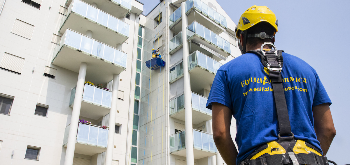 découvrez quels travaux seront déductibles en 2025 et optimisez vos économies fiscales. informez-vous sur les réglementations et les opportunités de déductions pour améliorer votre habitat tout en réduisant vos impôts.