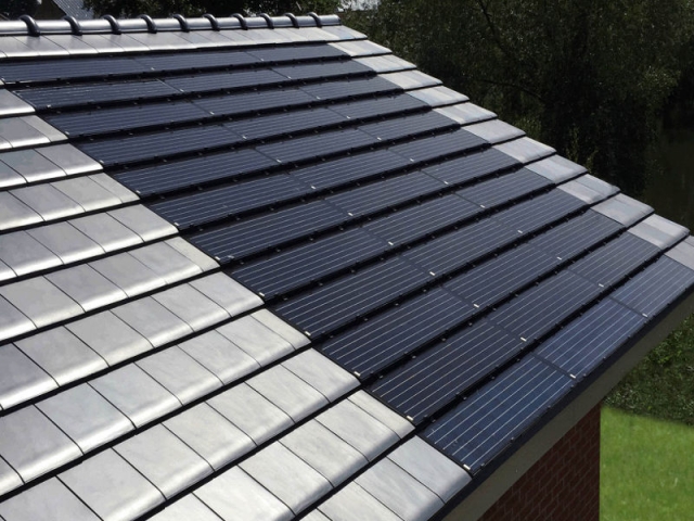 découvrez les tuiles photovoltaïques, une solution innovante et élégante pour produire de l'énergie solaire à partir de votre toiture. alliez esthétique et performance énergétique tout en réduisant votre empreinte carbone.