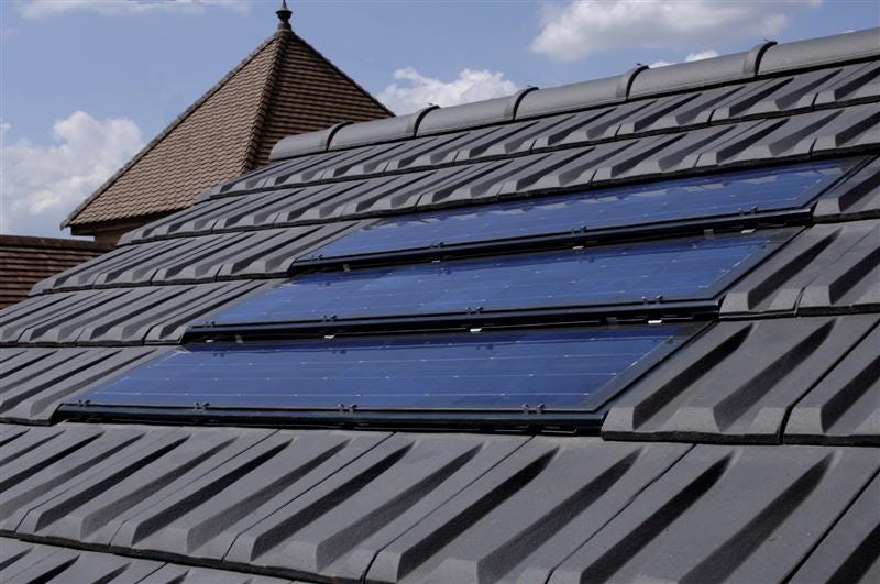 découvrez les tuiles photovoltaïques, une solution innovante et esthétique pour produire de l'énergie solaire tout en préservant l'apparence de votre toiture. alliez performance énergétique et design pour une maison durable.