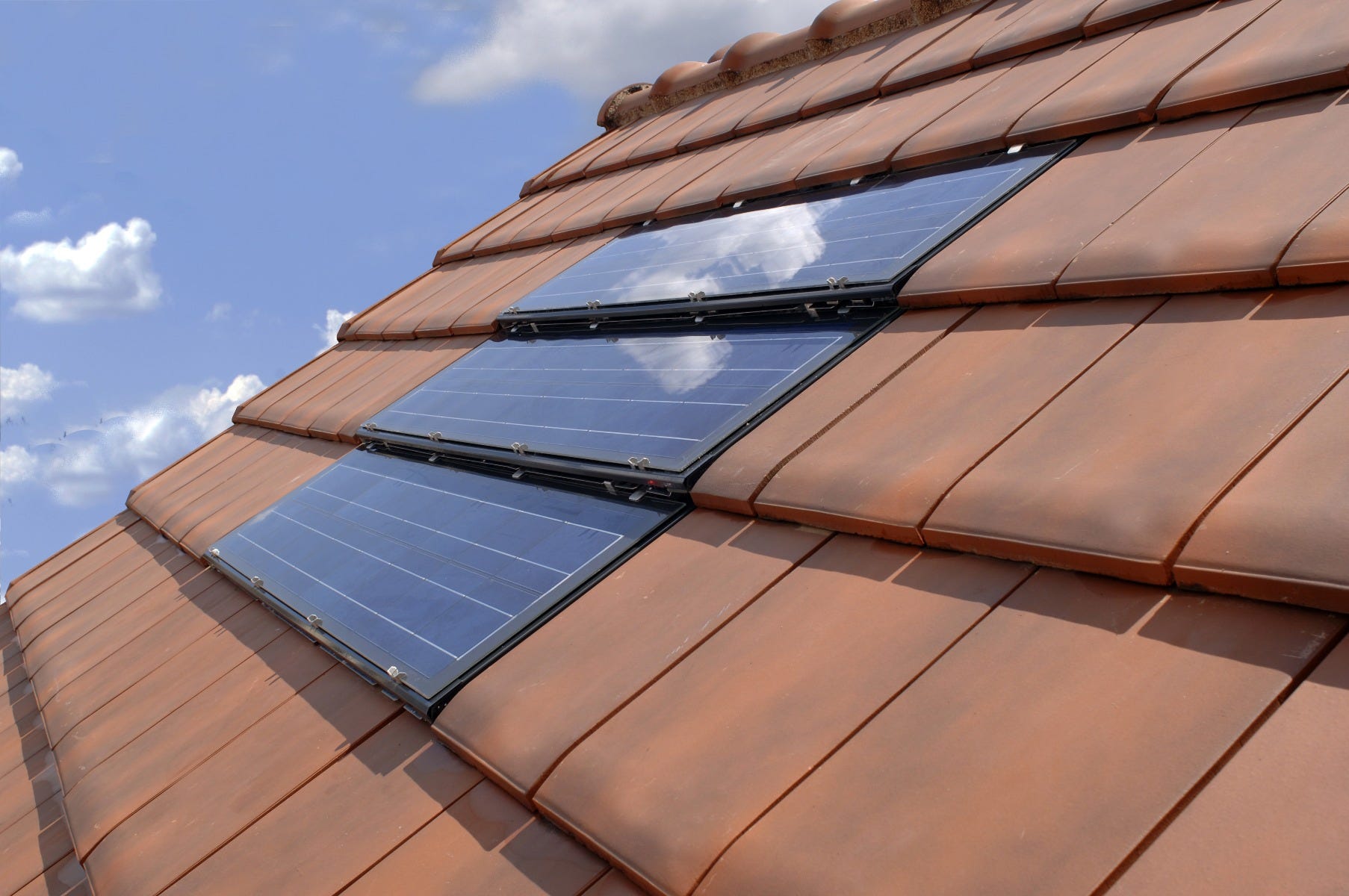 découvrez les tuiles solaires, une solution innovante pour allier esthétique et énergie renouvelable. transformez votre toiture en source d'énergie et réduisez votre empreinte carbone tout en contribuant à un habitat durable.