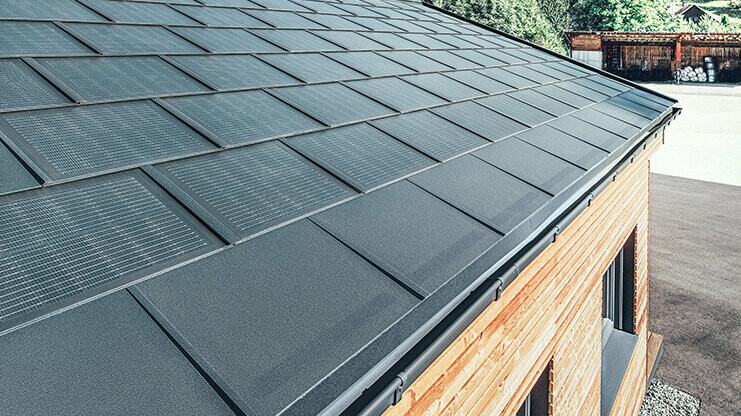 découvrez les tuiles tesla, l'innovation en matière de toiture alliant esthétique et performance énergétique. ces panneaux solaires en forme de tuiles offrent une solution durable et élégante pour améliorer l'efficacité énergétique de votre maison tout en préservant son design.