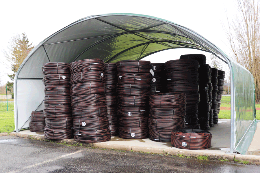 découvrez l'importance des tunnels de stockage agricole pour optimiser la conservation des récoltes. apprenez comment ces structures innovantes protègent les denrées des intempéries et améliorent la gestion des stocks dans le secteur agricole.