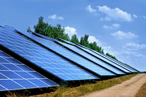 découvrez les différents types de panneaux photovoltaïques, leurs caractéristiques, avantages et inconvénients pour optimiser votre production d'énergie solaire. informez-vous sur les technologies disponibles pour faire le meilleur choix pour votre projet d'installation.