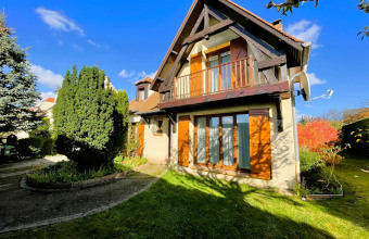 découvrez notre sélection de maisons à vendre qui répondent à toutes vos attentes. que vous cherchiez une maison de charme, contemporaine ou à rénover, trouvez votre futur chez-vous avec notre aide experte.