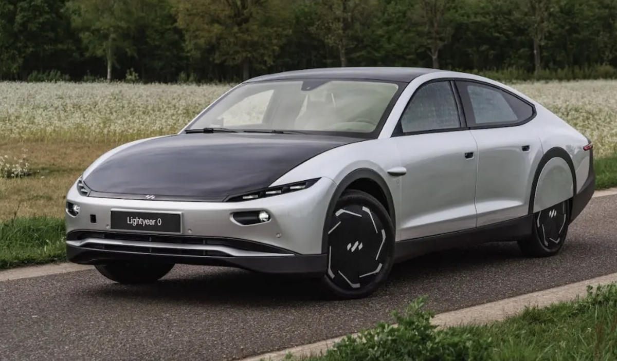 découvrez l'avenir de la mobilité avec notre voiture solaire, alliant innovation technologique et respect de l'environnement. profitez d'une conduite silencieuse et zéro émission tout en bénéficiant d'une autonomie exceptionnelle grâce à l'énergie du soleil.