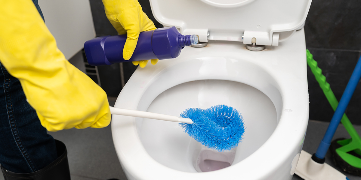 découvrez nos conseils et astuces pour aménager et décorer les wc de votre maison. transformez cet espace essentiel en un lieu esthétique et pratique avec nos idées inspirantes.