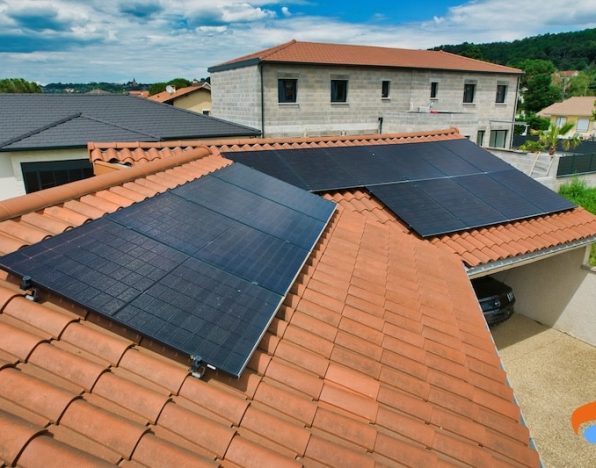 découvrez comment les panneaux solaires transforment l'énergie du soleil en électricité, réduisant vos factures d'énergie et votre empreinte carbone. optez pour une solution durable et économique pour votre maison ou votre entreprise.