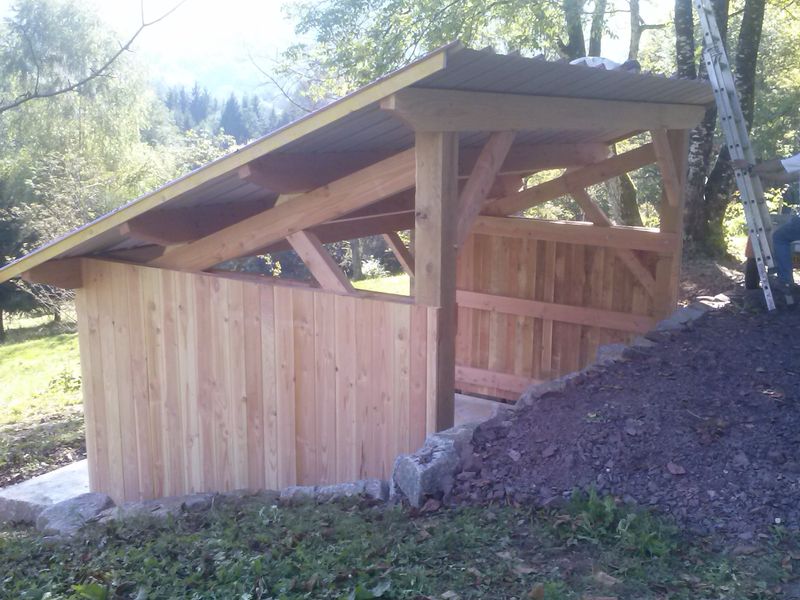 découvrez notre gamme d'abris pan, idéaux pour protéger vos espaces extérieurs tout en ajoutant une touche esthétique à votre jardin. faciles à installer et durables, nos abris offrent une solution pratique contre les intempéries.