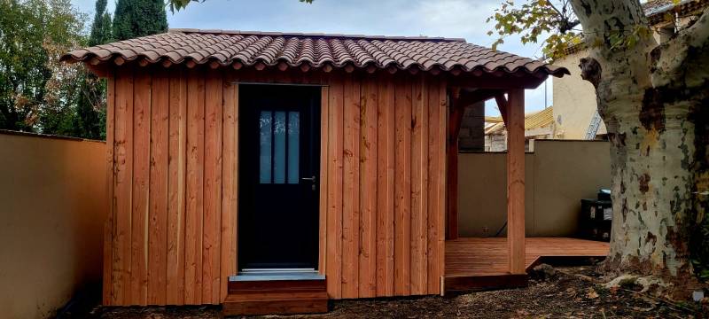 découvrez notre abri de jardin en bois monopente, idéal pour optimiser l'espace et protéger vos outils de jardinage. résistant et esthétique, cet abri combine praticité et design, vous offrant un lieu de rangement fonctionnel et élégant dans votre jardin.