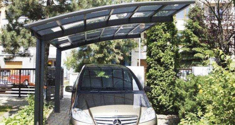 découvrez notre large sélection d'abris en métal, idéaux pour protéger vos véhicules, outils et équipements des intempéries. faites le choix de la durabilité et de la sécurité avec nos structures robustes et esthétiques, conçues pour s'adapter à tous vos besoins de rangement extérieur.