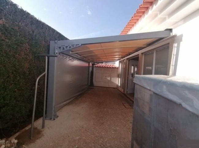 découvrez notre abri solaire, la solution idéale pour profiter de votre espace extérieur tout en étant protégé des rayons du soleil. conçu pour allier confort et esthétisme, cet abri est parfait pour vos moments de détente en plein air.