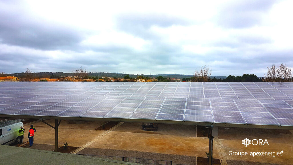 découvrez nos abris solaires pv, une solution innovante pour protéger votre espace extérieur tout en produisant de l'énergie renouvelable. idéal pour les propriétaires soucieux de l'environnement, alliez confort et durabilité avec nos structures adaptées à vos besoins.
