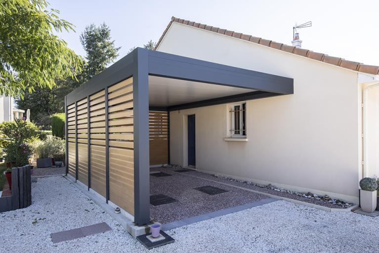 découvrez notre abri voiture en béton, une solution durable et esthétique pour protéger votre véhicule des intempéries. fabriqué avec des matériaux de haute qualité, cet abri offre une sécurité optimale tout en s'intégrant parfaitement à votre jardin. idéal pour les propriétaires soucieux de préserver leur voiture et d'embellir leur espace extérieur.
