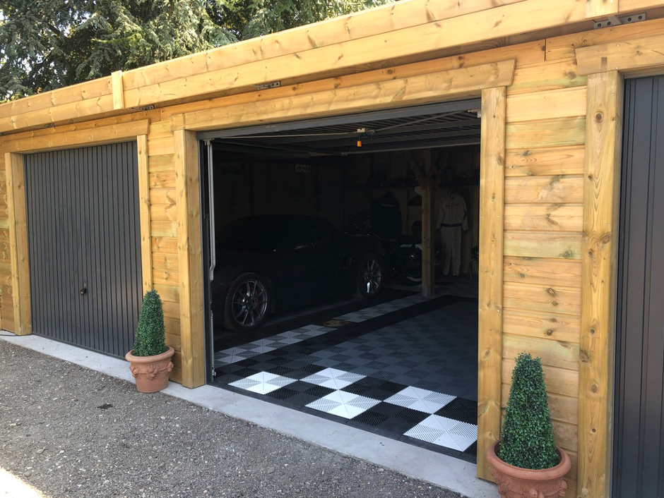 découvrez nos abris voiture en bois 3, la solution idéale pour protéger votre véhicule des intempéries tout en ajoutant une touche esthétique à votre extérieur. fabriqués avec des matériaux de qualité, ces abris sont à la fois robustes et élégants. optez pour une protection durable et stylée pour votre voiture !