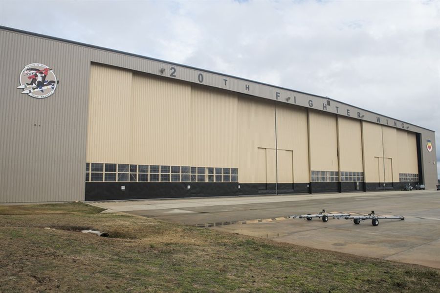 découvrez nos conseils et offres pour l'achat de hangars. que vous recherchiez un espace de stockage, un atelier ou un lieu pour vos activités, trouvez le hangar idéal répondant à vos besoins.
