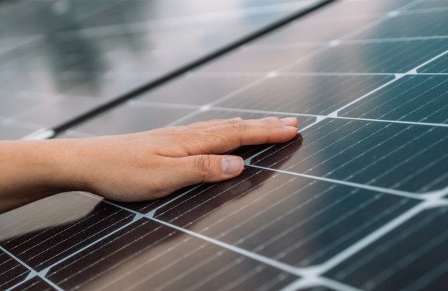 découvrez les avantages des panneaux solaires pour votre maison ou votre entreprise. economisez sur vos factures d'électricité tout en contribuant à la protection de l'environnement grâce à cette source d'énergie renouvelable.