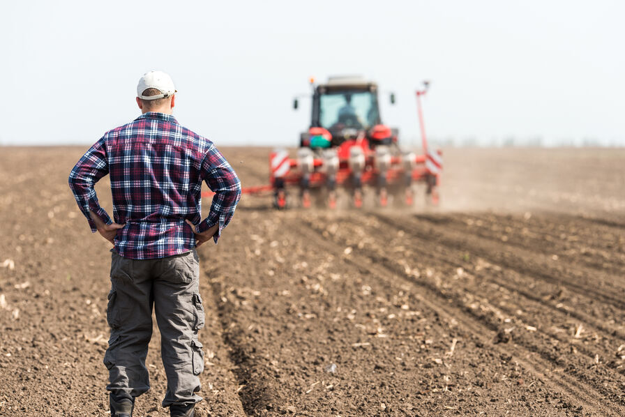 découvrez le métier d'agriculteur, un acteur clé de notre alimentation et de notre environnement. plongez dans l'univers de l'agriculture, ses défis, ses pratiques et son impact durable sur la planète.