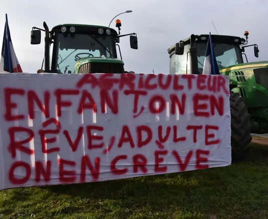 découvrez des ressources et des conseils pour optimiser votre activité agricole grâce à notre programme d'aide agricole. bénéficiez d'un accompagnement personnalisé, de subventions, et de formations pour améliorer votre production et votre rentabilité.