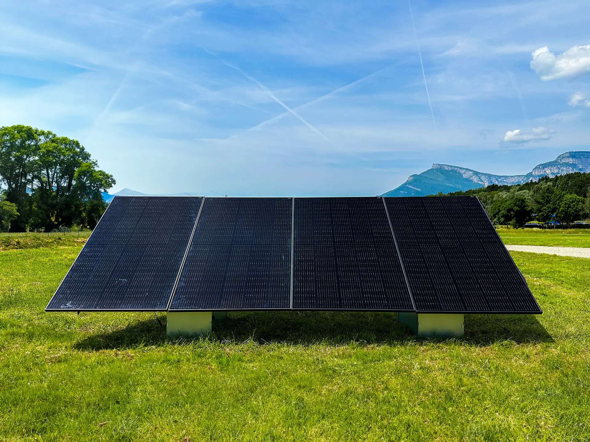 découvrez notre guide complet sur l'aide pour l'installation de panneaux solaires en loire-atlantique (44). bénéficiez de conseils pratiques, d'informations sur les subventions disponibles et des étapes à suivre pour optimiser votre transition vers les énergies renouvelables.