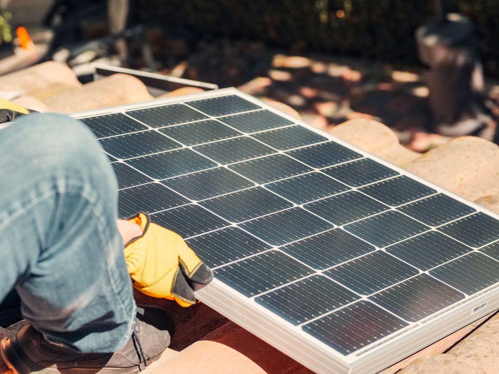 découvrez comment maximiser l'efficacité de vos panneaux solaires grâce à notre guide complet sur l'aide aux installations solaires. obtenez des conseils, des astuces et des informations sur les subventions disponibles pour vous accompagner dans votre projet énergétique durable.