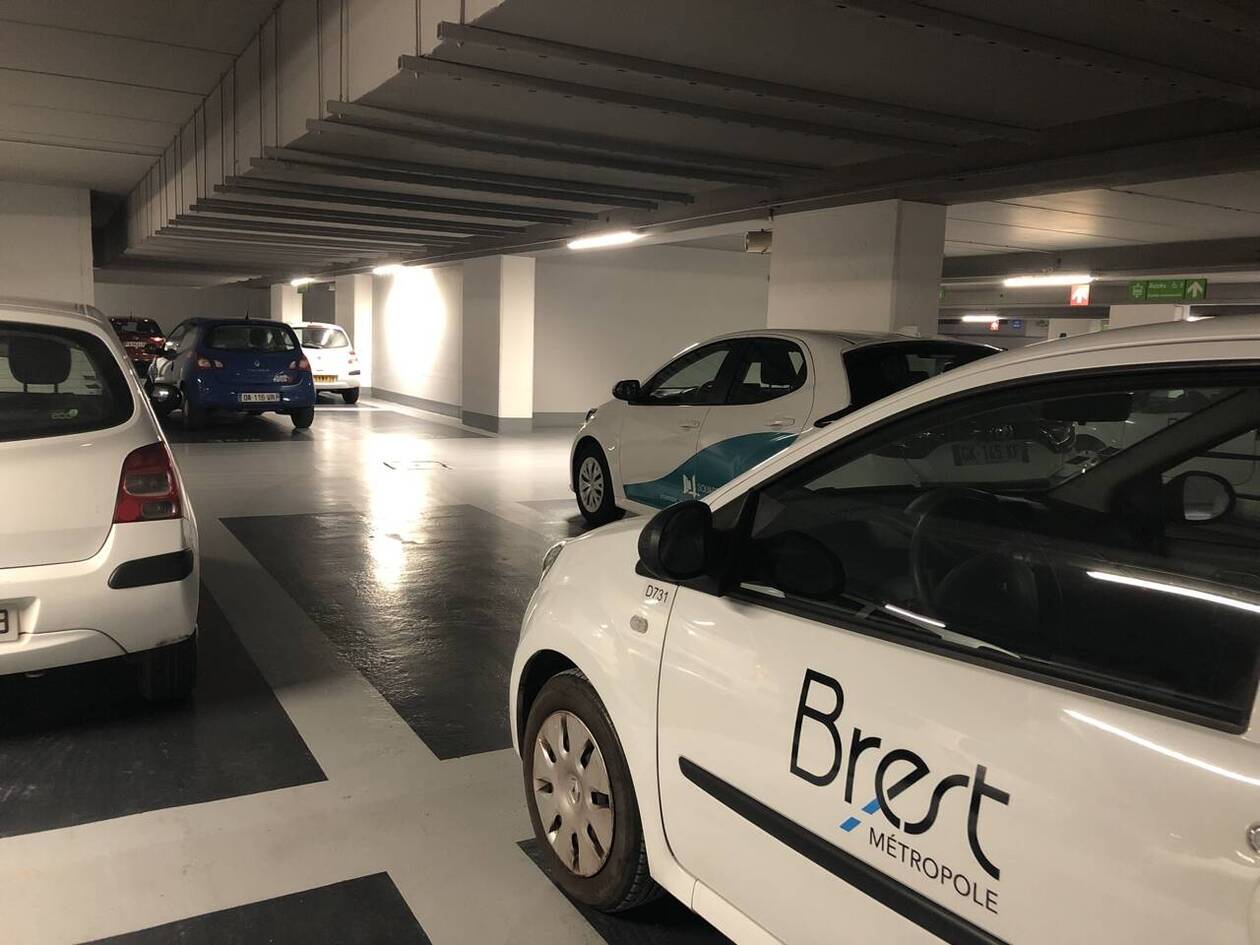 découvrez tout ce qu'il faut savoir sur l'amortissement des parkings, une stratégie financière clé pour optimiser la gestion de vos biens immobiliers. apprenez comment évaluer la valeur de vos places de stationnement et maximiser vos investissements.