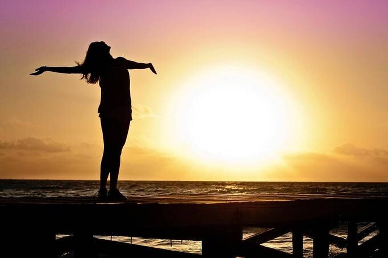 découvrez notre appli soleil gratuite qui vous permet de profiter pleinement des journées ensoleillées. suivez les prévisions météorologiques, obtenez des conseils de protection solaire et partagez vos moments ensoleillés avec vos amis. téléchargez-la dès maintenant pour profiter du soleil en toute sécurité !
