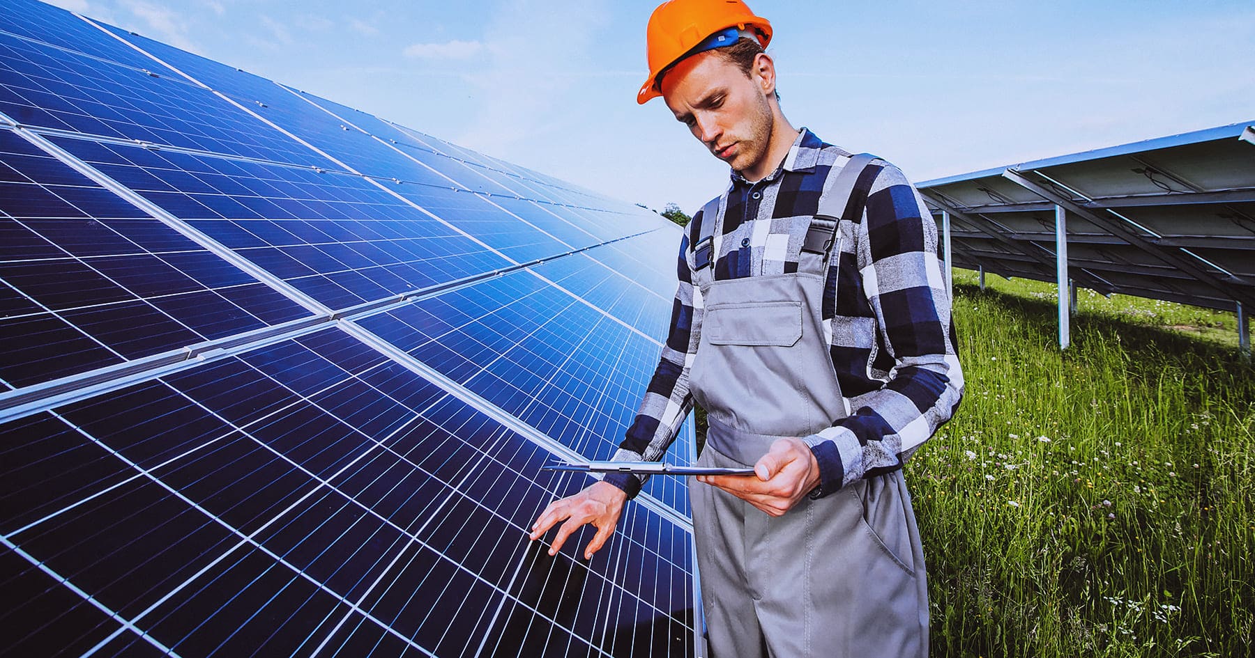découvrez l'assurance dédiée aux panneaux solaires pour protéger votre investissement. profitez d'une couverture étendue contre les dommages et les vols, tout en garantissant un rendement optimal de votre installation solaire.