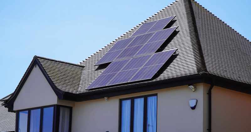 découvrez nos solutions d'assurance photovoltaïques adaptées à vos besoins ! protégez votre investissement dans l'énergie solaire contre les risques et bénéficiez d'une couverture complète pour votre installation. sécurisez votre avenir énergétique dès aujourd'hui.
