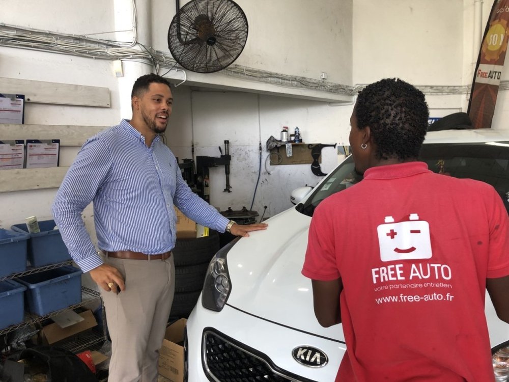 découvrez tout ce qu'il faut savoir sur l'auto électricité : des conseils d'entretien, des astuces de dépannage et des informations sur les systèmes électriques de votre véhicule pour assurer une performance optimale.